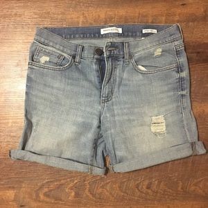 Banana Republic Size 27 Boyfriend Jean Shorts